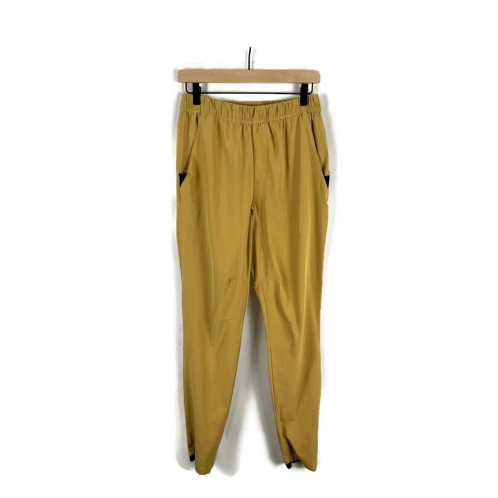 Adidas AeroReady wind pants with Tapered Leg and Elastic Waistband